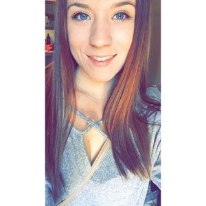 Meet your Posher, Hannah